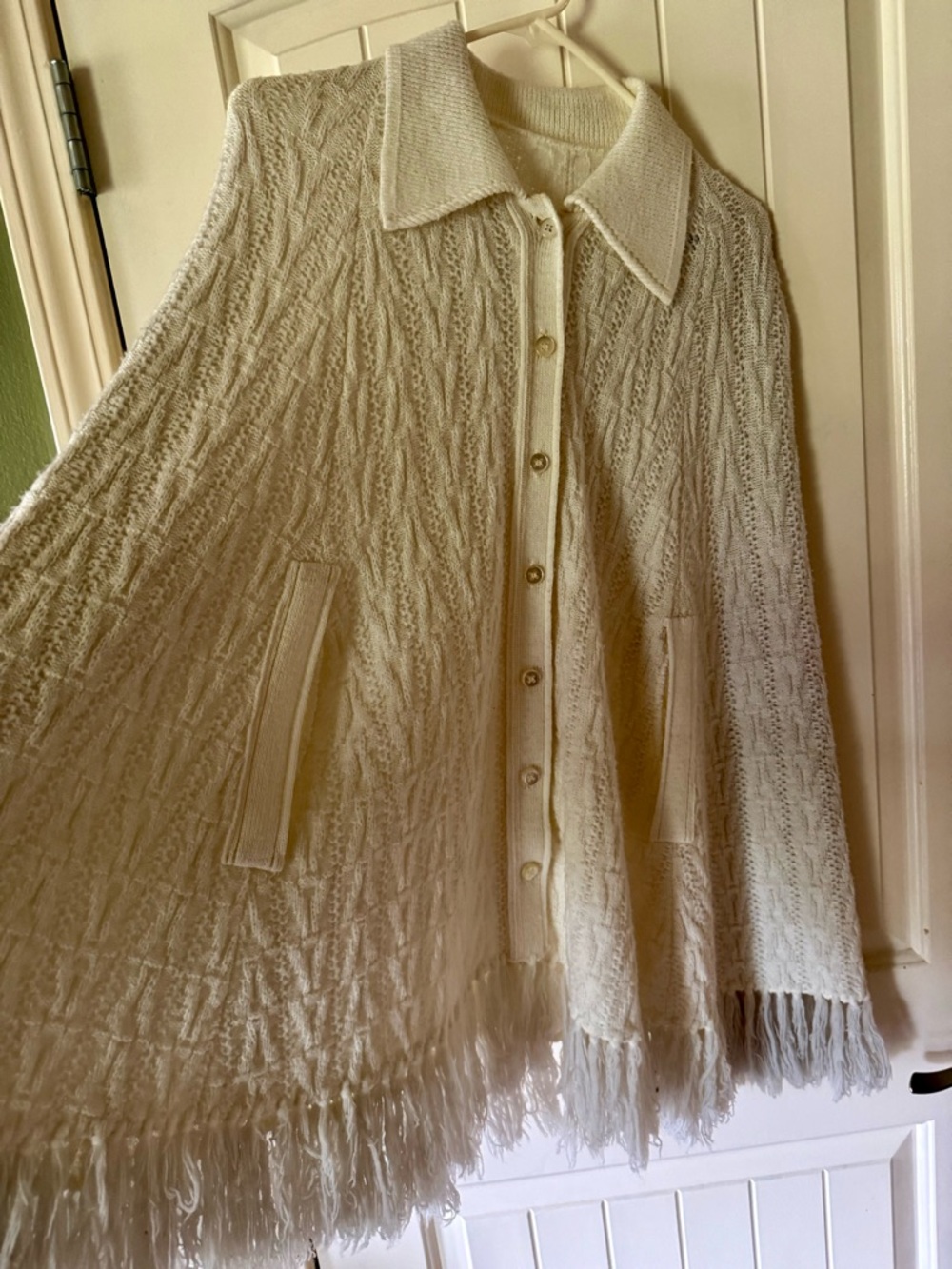 Vintage Handmade Cream Shawl